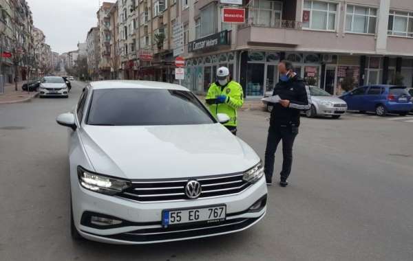 Bafra'da kısıtlamalara uymayan 37 şahsa 66 bin 633 lira para cezası 