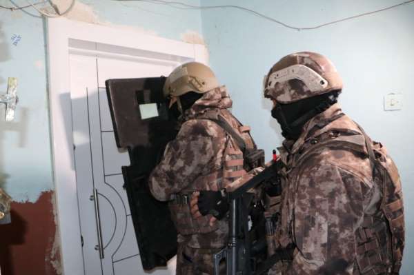 Denizli'de FETÖ / PDY terör örgütü üyesi 9 kişi yakalandı 