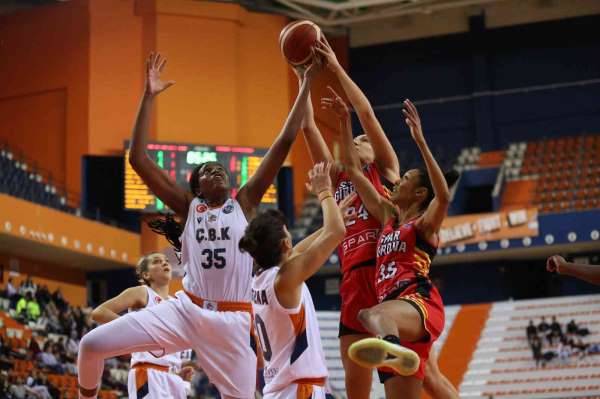 Çukurova Basketbol, evinde farklı kazandı