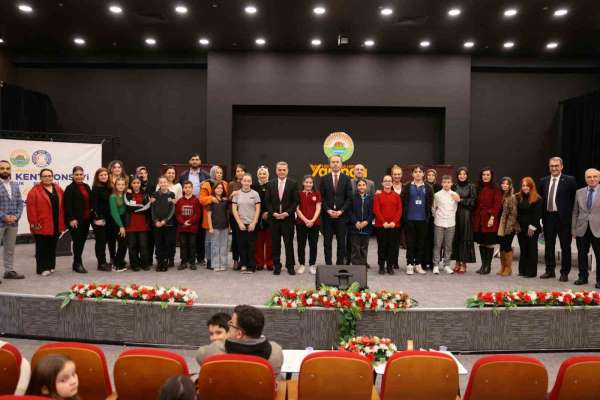 Başkan Kurnaz: 'Çocuklarımızın yerel yönetimlerde söz sahibi olmalarını önemsiyoruz'