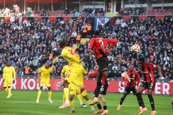 Trendyol Süper Lig: Gaziantep FK: 0 - Göztepe: 0