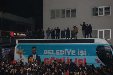 Bitlis'te 13 belediyenin 11'ini AK Parti kazandı 