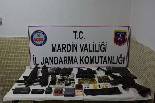 Mardin'de teröristlere ait çok sayıda mühimmat ele geçirildi 