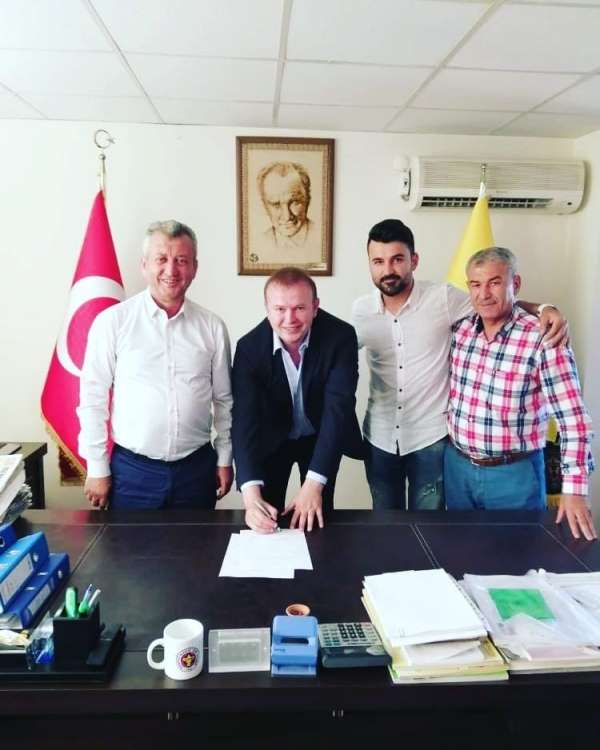 Menemenspor Teknik Direktörü Abdullah Ercan istifa kararı aldı 