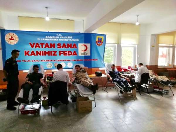 Jandarmadan 'Vatan Sana Kanım Feda' sloganıyla kan bağışı 