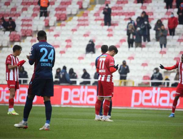Sivasspor-Trabzonspor maçında Ahmet Çalık anıldı - Sivas haber