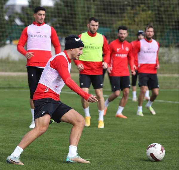 Antalyaspor'da kupa mesaisi başladı