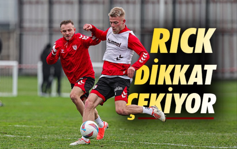 Rick Dikkat Çekiyor 