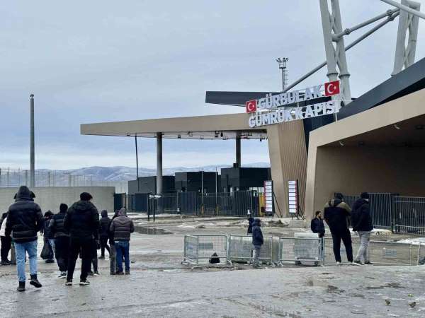 İranlılar Trump'a tepkili: Sorunumuz savaş değil ekonomi