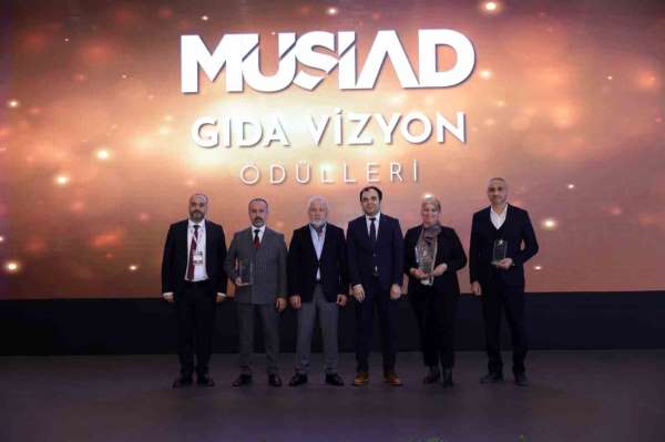 Muğla MÜSİAD üyelerinin kuruluşu Endemiks Tarım'a girişimcilik ödülü