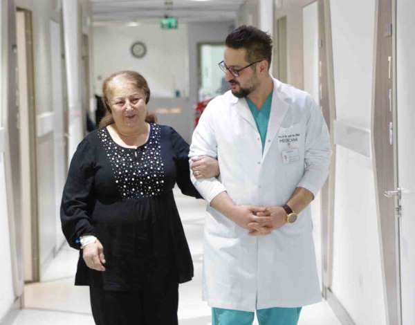 Samsun nefes oldu: İsveç'te cihaza bağlanacaktı, Samsun'da yürüyerek taburcu edildi