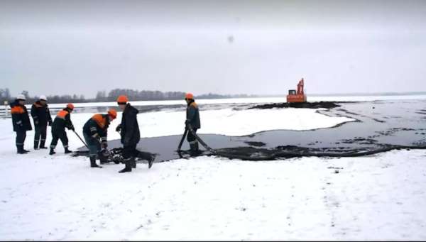 Rusya'nın Belarus'tan geçen petrol boru hattında patlama 