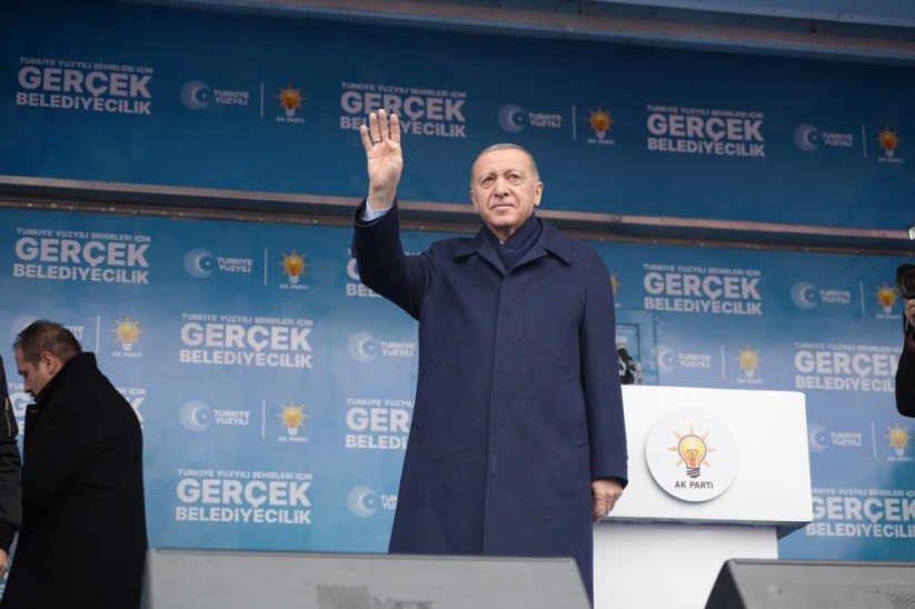Cumhurbaşkanı Erdoğan: 'Dün birlikte yoldaşlık ettiklerini bugün sırtından hançerliyorlar'