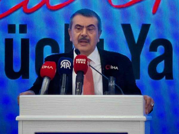 Bakan Tekin: '6 Şubat'ta depremde yıkılan yaklaşık 9 bin 700 derslik yerine 15 bin derslik eğitim ve öğretime