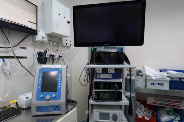 Genel Cerrah Suat Evirgen: 'Guatr ameliyatı sinir monitörizasyon cihazı ile daha güvenli'