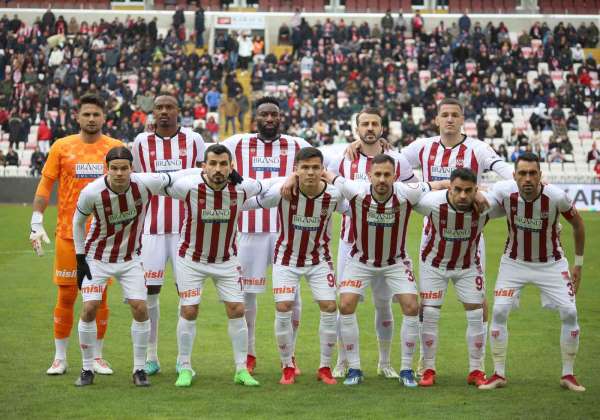 Sivasspor'da Adana Demirspor maçı kamp kadrosu belli oldu