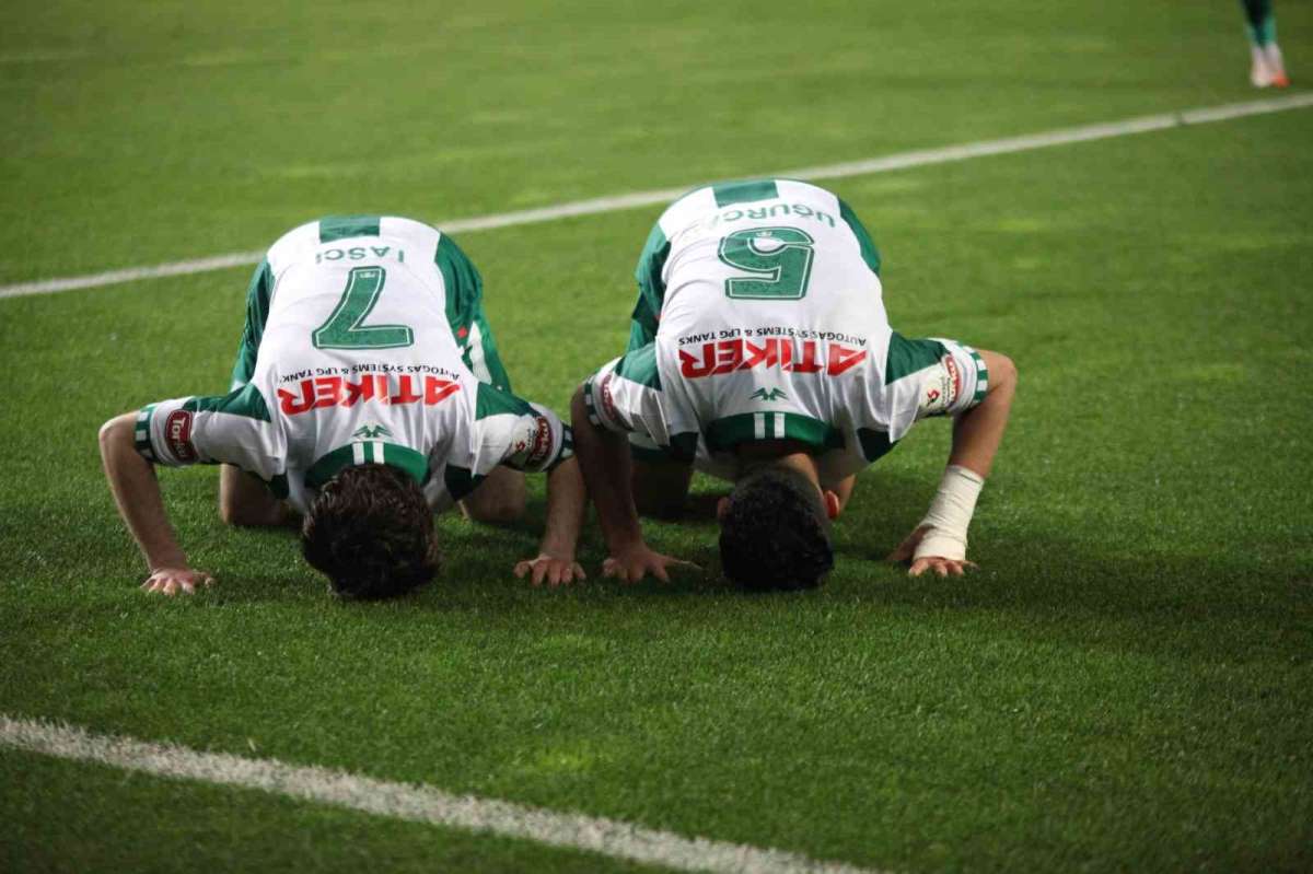Konyaspor, Beşiktaş'ı 7 maç sonra mağlup etti