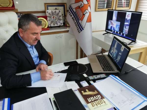 Başkan Özdemir muhtarları video konferans aracılığıyla bilgilendirdi