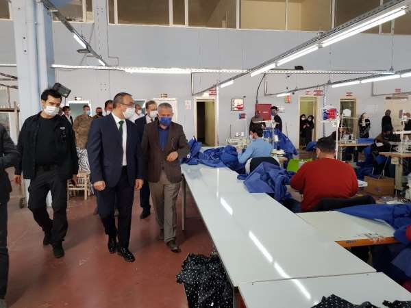 Vali Soytürk OSB'de üretim yapan tesisleri denetledi