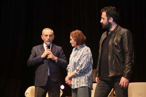 Usta oyuncu Nur Sürer ve 'Mukadderat' filmi ekibi Küçükçekmece'de