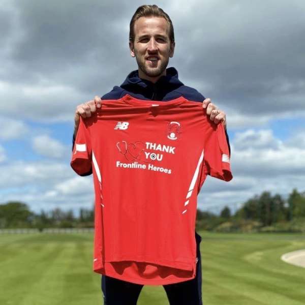 Harry Kane, eski takımı Leyton Orient'e forma sponsoru oldu