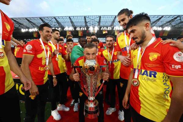 Göztepe'de kiralık olan Celil Yüksel, Samsunspor'a döndü