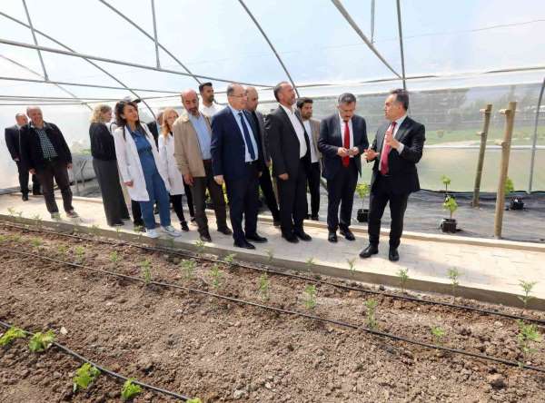 Rektör Yılmaz'dan üretim odaklı eğitime tam not