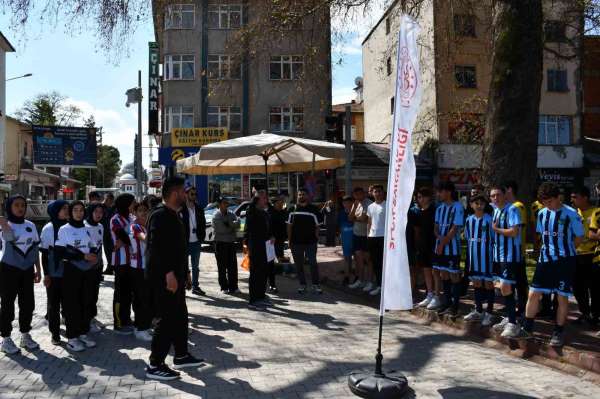 Vezirköprü'de 19 Mayıs coşkusu kros yarışıyla başladı
