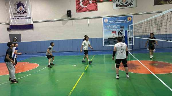 Şuhut Belediye Hisar Spor'da hedef şampiyonluk