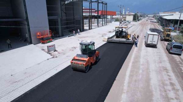 Turgutlu'da 3 bin tonluk asfalt hamlesi