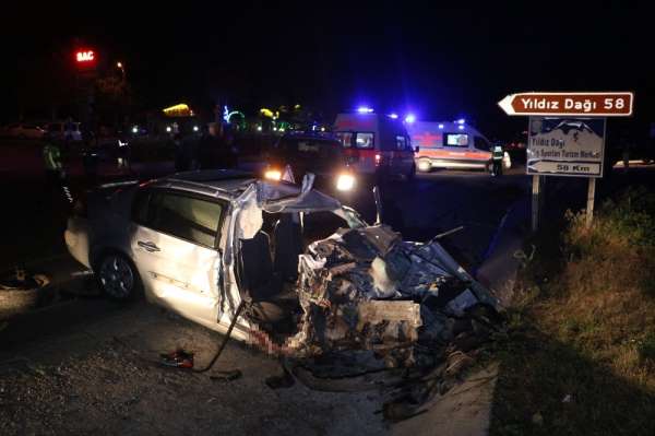 Sivas'ta trafik kazası: 1'i ağır 4 yaralı 