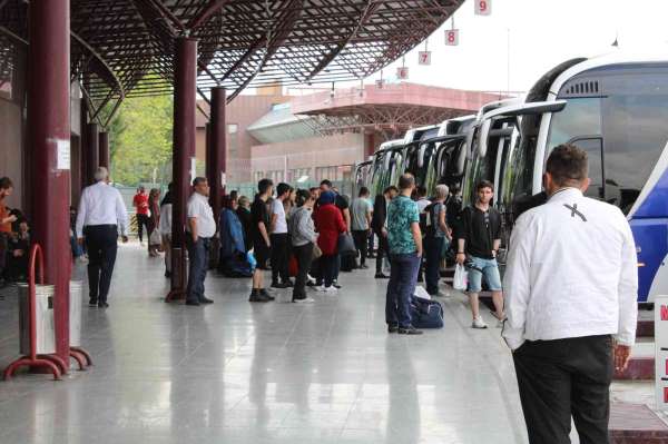 Eskişehir otobüs terminalinde hareketlilik - Eskişehir haber