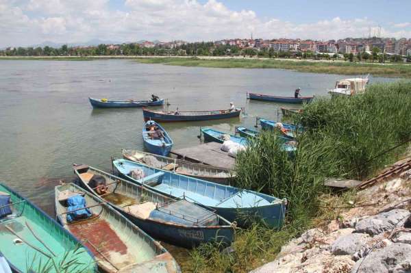 Beyşehir Gölü'nde balık avı sezonunu açıldı