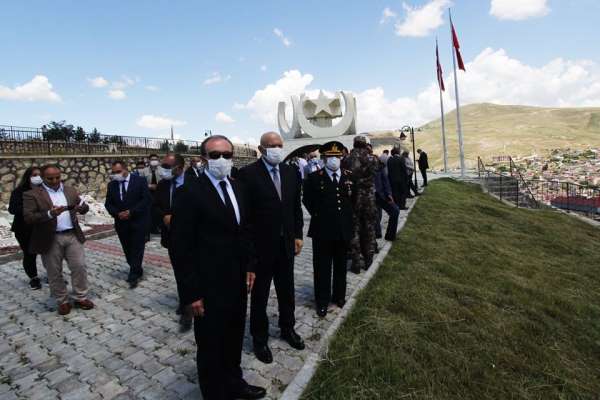 Bayburt ve Erzincan'da şehitler dualarla yad edildi 