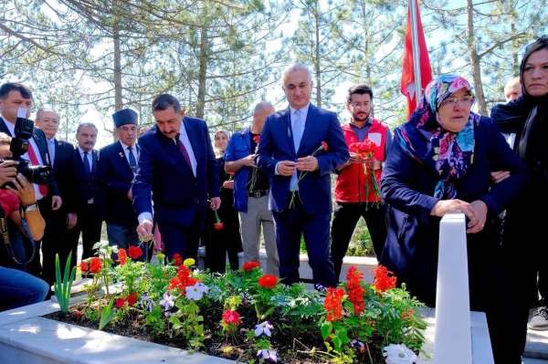 Kastamonu'da 15 Temmuz Demokrasi ve Milli Birlik Günü'nde şehitler anıldı