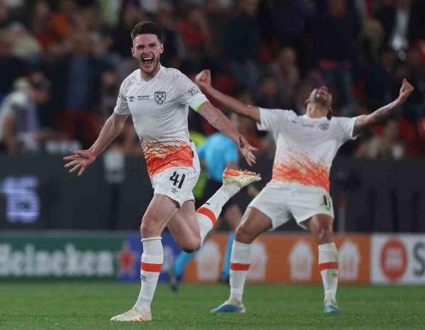 West Ham United, Declan Rice'ın kulüpten ayrıldığını açıkladı