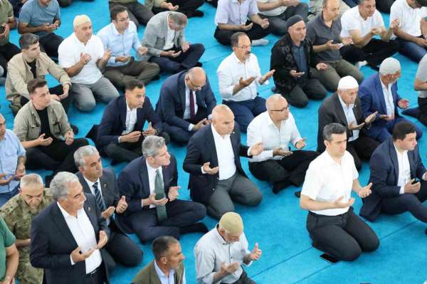 Ağrı'da 15 Temmuz şehitleri için Mevlid-i Şerif okundu