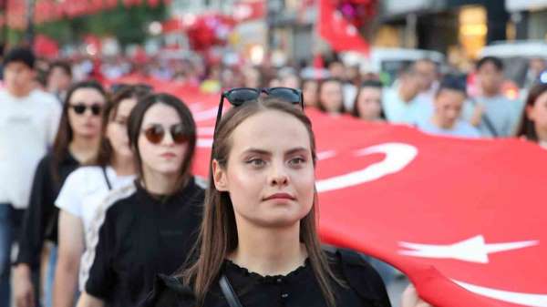Aksaray'da 15 Temmuz hain darbe girişiminin yıldönümünde şehitler anıldı