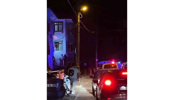 Bartın'da kıskançlık krizi: Eski karısını ve üvey kızını bıçakla yaraladı