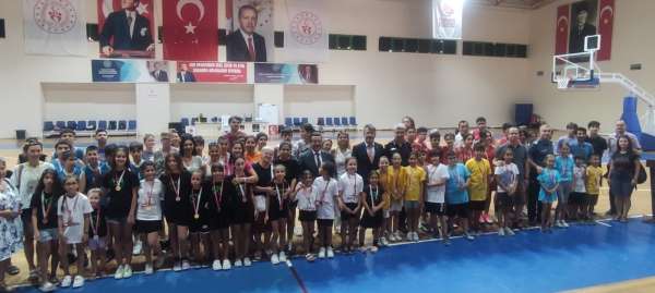 Burhaniye' de 15 Temmuz spor yarışmaları düzenlendi
