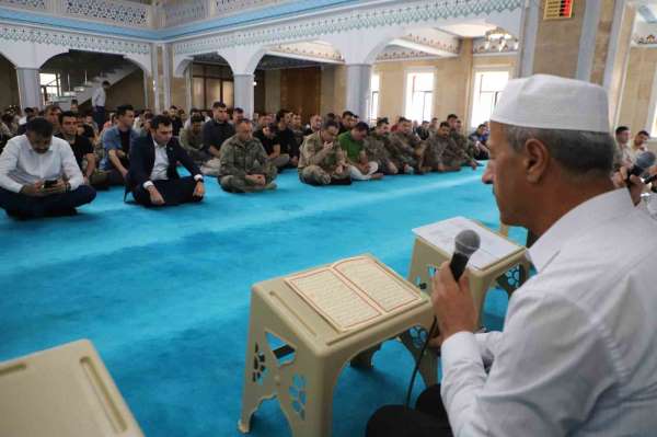 Hakkari'de 15 Temmuz şehitleri dualarla anıldı
