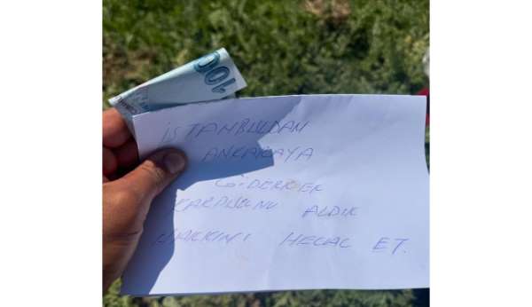 Karpuz üreticisi tarlasında gördüğü not karşısında duygulandı