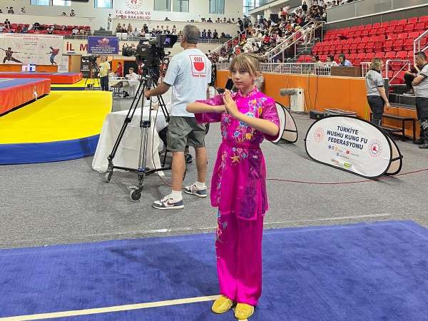 Kayseri'nin altın kızı Balkan Şampiyonu oldu