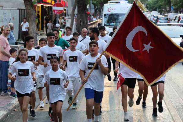 Manisa'da '15 Temmuz Sancak Koşusu' yapıldı