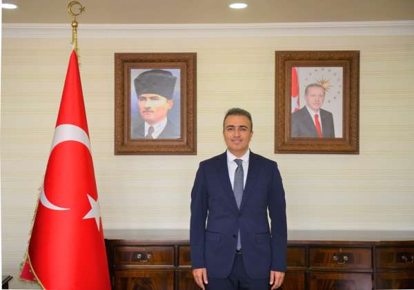 Vali Çiçek'ten 15 Temmuz şehitlerini anma, demokrasi ve milli birlik günü mesajı