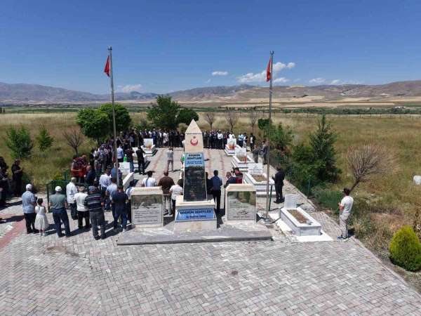 Edebük Şehitliği'nde 15 Temmuz anması