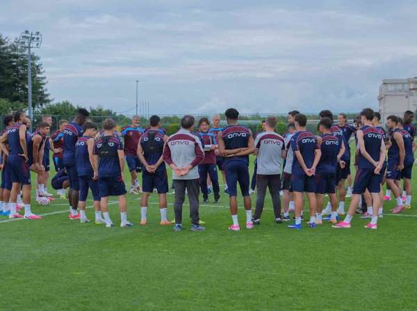 Trabzonspor'da Onuachu, yeni sezon hazırlıklarına katıldı