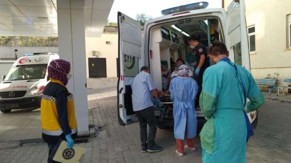Sivas'ta trafik kazası 1'i ağır 4 yaralı 