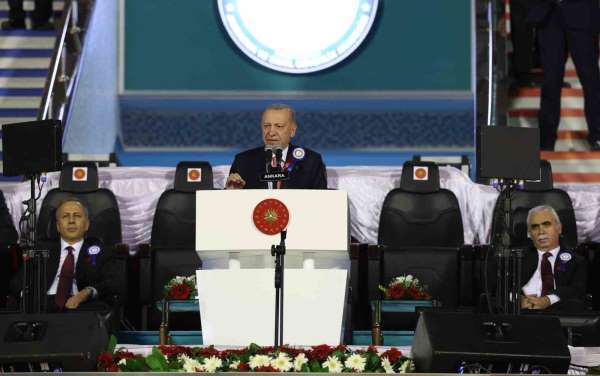 Cumhurbaşkanı Erdoğan: 'Bölücü terör örgütüne karşı mücadelede tarihi kazanımlar elde ettik'