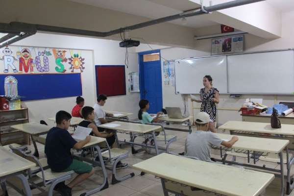 Kastamonu Üniversitesi'nden Antakya'ya umut taşıyan köprü